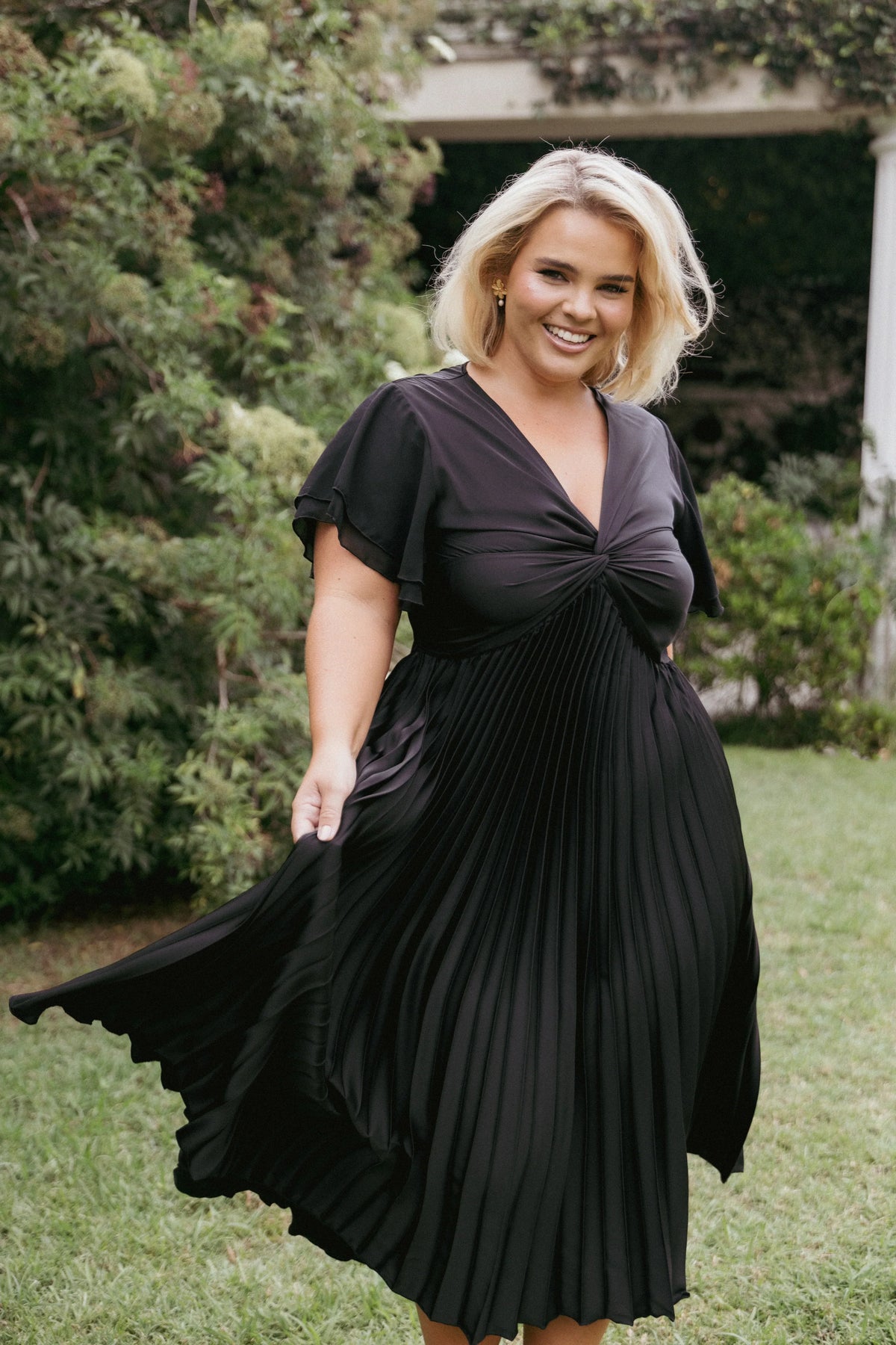 Nova Flutter Sleeve Dress - Black